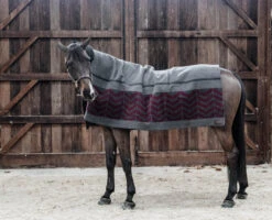 Heavy Fleece Rug Square - Grau/Bordeaux