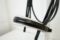 Kandare OS Warendorf FG - Schwarz/Sand 5 Kandare OS Warendorf FG - Schwarz/Sand -Angebote Equinestor Store OS 90508192 12 scaled